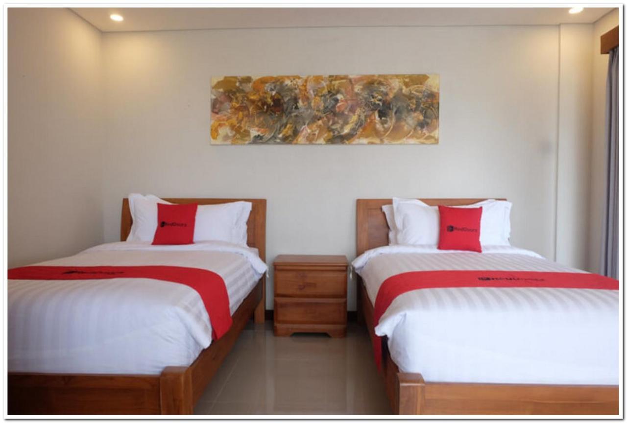 Reddoorz Plus Near Canggu Beach エクステリア 写真